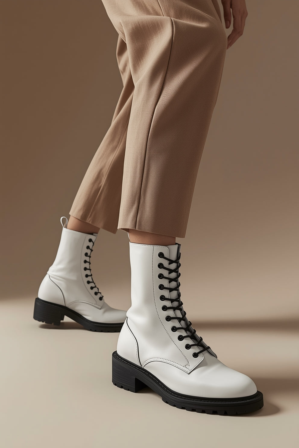 511 Bianco™ – Women’s Handcrafted White Leather Statement Boots