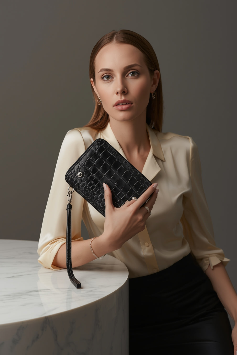 POUCH Wallet with Wrist Strap – Black Alligator